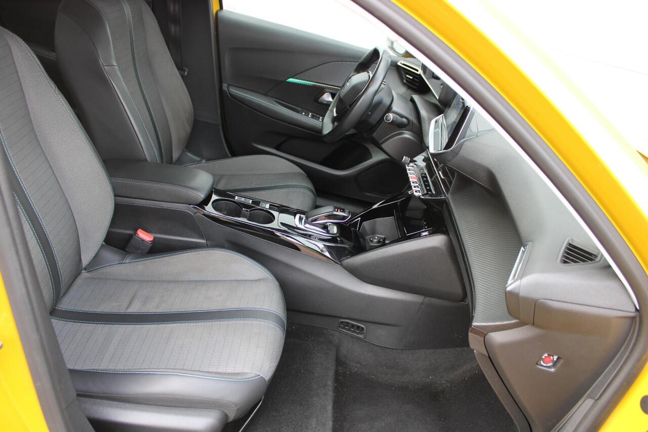 Peugeot e-208 EV Allure Pack 50 kWh Airco Adapt.Cruise Navi Camera Carplay Dealer onderhouden