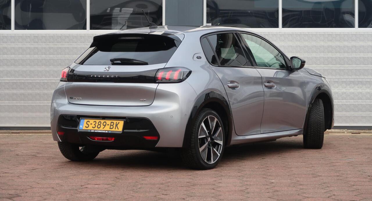Peugeot e-208 EV GT 350 50 kWh PANO/ VIRTUAL COCKPIT/ CAM/ CARPLAY/ CRUISE/ CLIMA