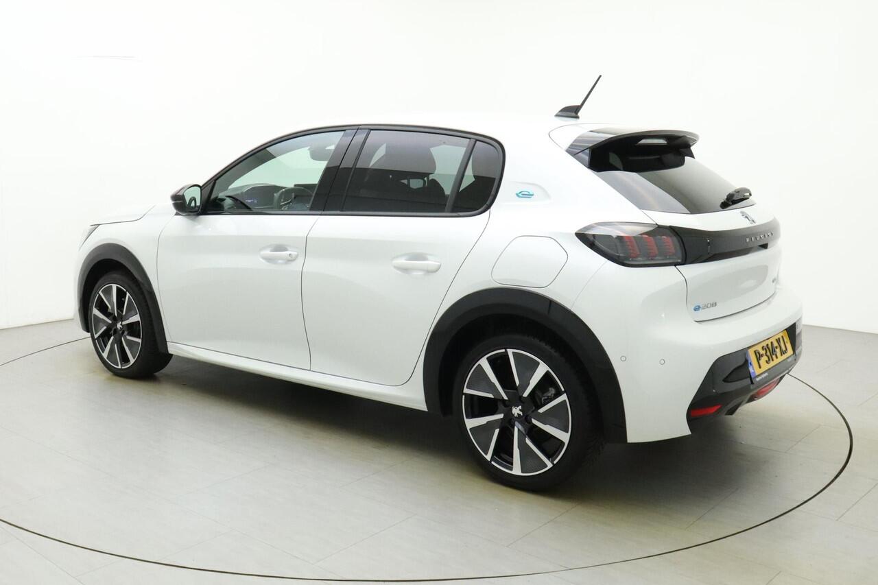 Peugeot e-208 EV GT Pack 50 kWh | Navigatie | Stoelverwarming | Achteruitrijcamera | Full led verlichting | 17 inch lichtmetalen velgen | Dodehoekdetectie
