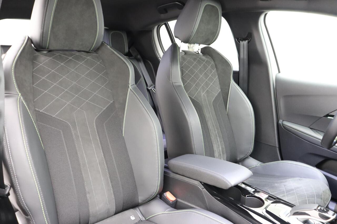 Peugeot e-208 EV GT Pack 50 kWh | Navigatie | Stoelverwarming | Achteruitrijcamera | Full led verlichting | 17 inch lichtmetalen velgen | Dodehoekdetectie