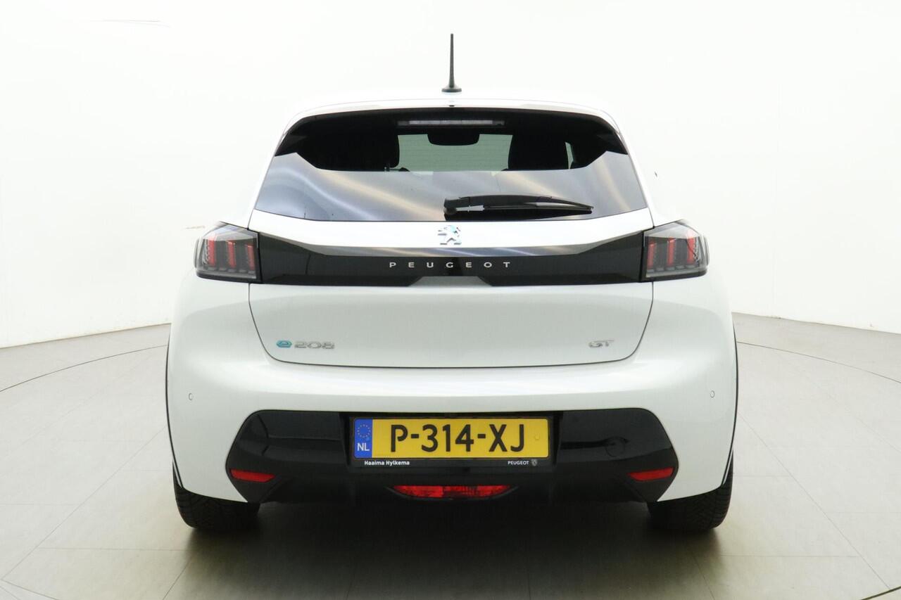 Peugeot e-208 EV GT Pack 50 kWh | Navigatie | Stoelverwarming | Achteruitrijcamera | Full led verlichting | 17 inch lichtmetalen velgen | Dodehoekdetectie