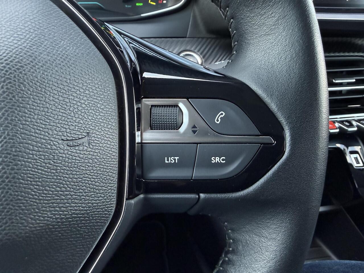 Peugeot e-208 EV Active Pack 50 kWh ?SOH 92.2% ?3-Fase ?Full LED ?Navigatie ?Parkeersensoren ?Lichtmetaal 17"