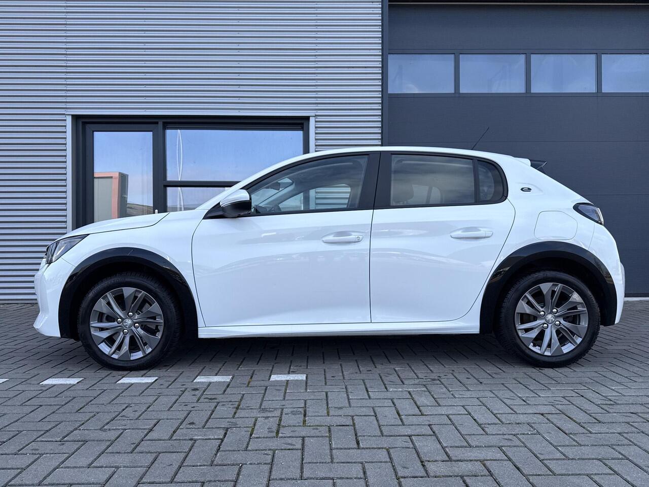 Peugeot e-208 EV Active Pack 50 kWh ?SOH 92.2% ?3-Fase ?Full LED ?Navigatie ?Parkeersensoren ?Lichtmetaal 17"