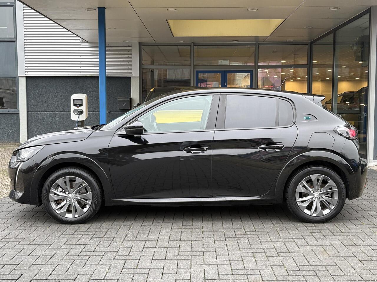 Peugeot e-208 EV Allure Pack 50 kWh | Stoelverwarming | Navigatie | Camera