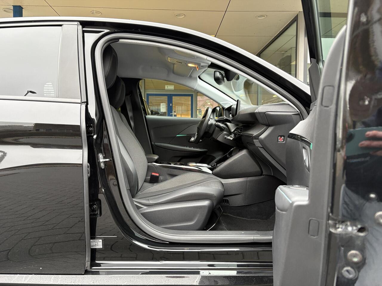 Peugeot e-208 EV Allure Pack 50 kWh | Stoelverwarming | Navigatie | Camera