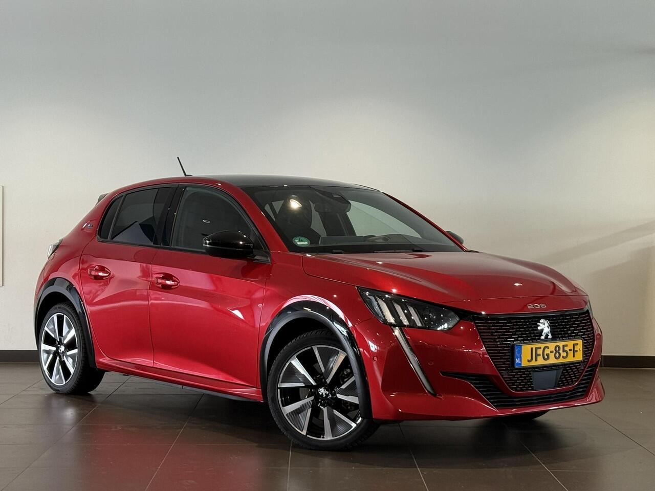 Peugeot e-208 GT Pack EV 3-FASEN 50kWh 136pk | TWO-TONE! | ALCANTARA | STOELVERW. | ADAPTIVE CRUISE | DODEHOEKBW. | NAVI | CAMERA |