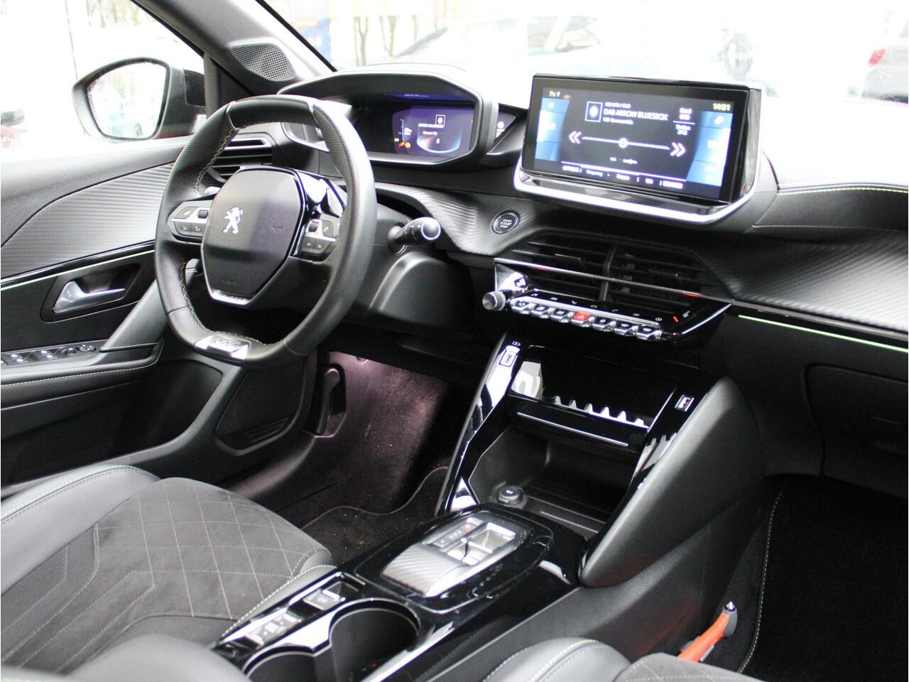 Peugeot e-208 EV GT Pack 50 kWh | Automaat | Camera / Climate / Stoelverw. / Adapt. Cruise