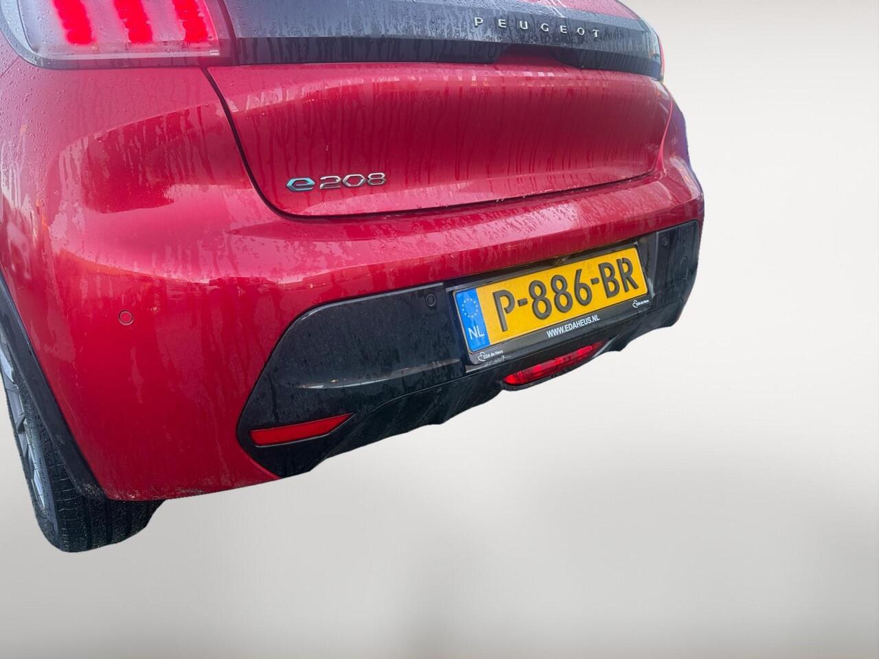 Peugeot e-208 EV Allure Pack 50 kWh 3 Fase | Camera | Adaptief Cruise Control | Stoelverwarming | Apple Carplay/Android Auto | Full Led | Climate Control