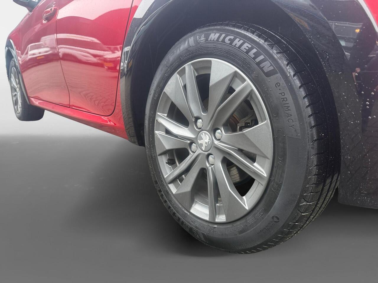 Peugeot e-208 EV Allure Pack 50 kWh 3 Fase | Camera | Adaptief Cruise Control | Stoelverwarming | Apple Carplay/Android Auto | Full Led | Climate Control