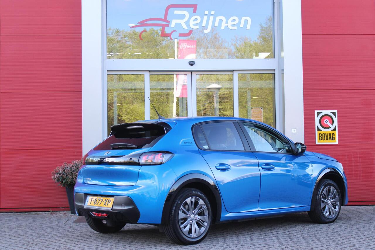 Peugeot e-208 EV STYLE 136PK 50 kWh | 3-FASE | ACHTERUITRIJ CAMERA | DAB+ RADIO | CLIMATE CONTROL | CRUISE CONTROL | LICHTMETALEN VELGEN | APPLE CARPLAY/ANDROID AUTO | KEYLESS START | LED KOPLAMPEN |