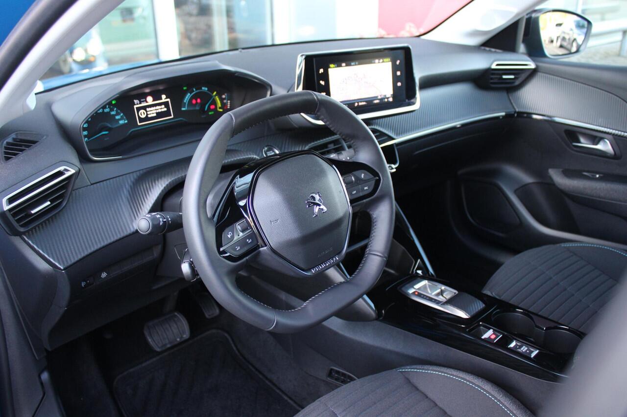 Peugeot e-208 EV STYLE 136PK 50 kWh | 3-FASE | ACHTERUITRIJ CAMERA | DAB+ RADIO | CLIMATE CONTROL | CRUISE CONTROL | LICHTMETALEN VELGEN | APPLE CARPLAY/ANDROID AUTO | KEYLESS START | LED KOPLAMPEN |