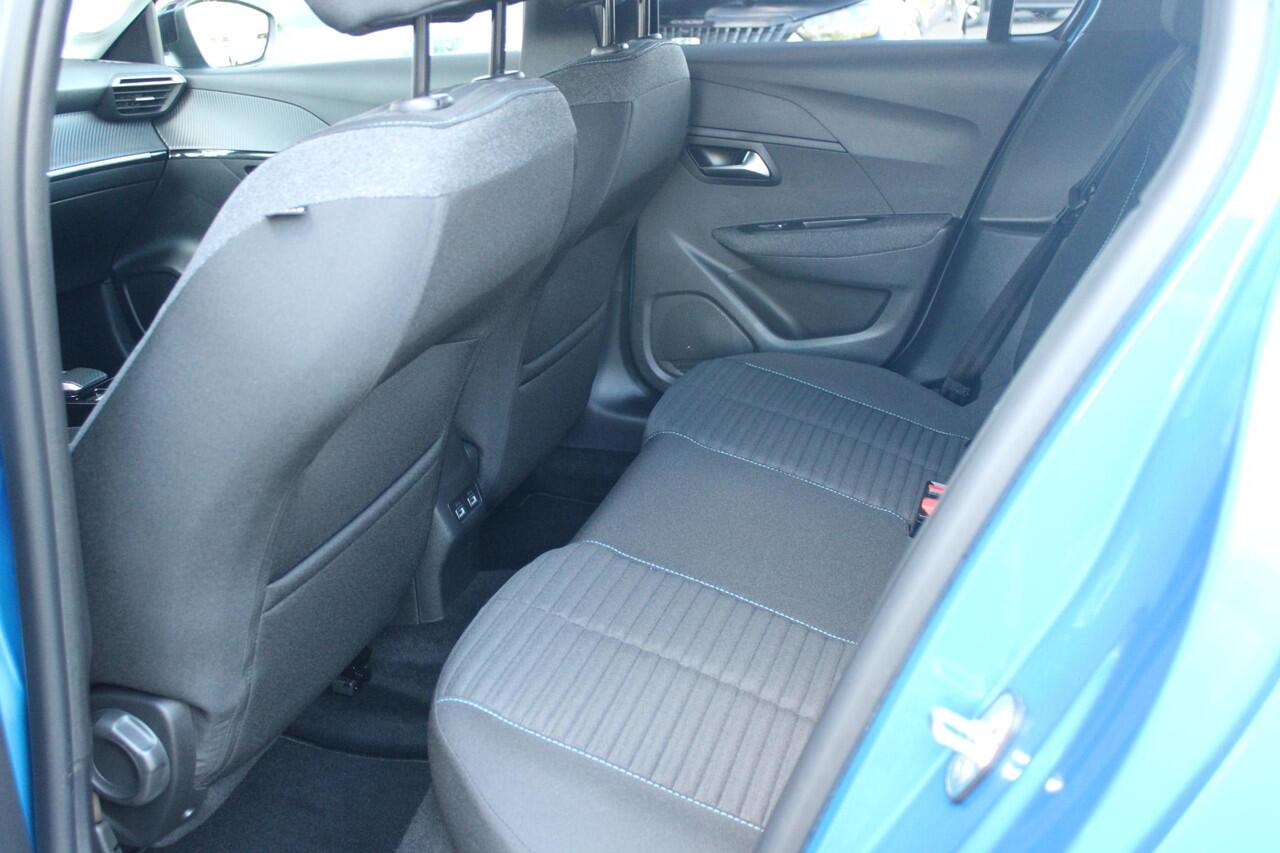 Peugeot e-208 EV STYLE 136PK 50 kWh | 3-FASE | ACHTERUITRIJ CAMERA | DAB+ RADIO | CLIMATE CONTROL | CRUISE CONTROL | LICHTMETALEN VELGEN | APPLE CARPLAY/ANDROID AUTO | KEYLESS START | LED KOPLAMPEN |