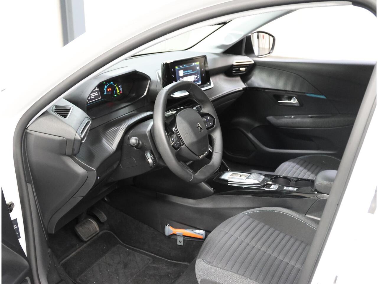 Peugeot e-208 Style 50kWh 136PK | 1ste eigenaar | Fase 3 | Accurapport 100% | Camera | Navigatie | Climate Control | Cruise Control | AppleCarPlay/Android | AUTOMAAT | LMV |