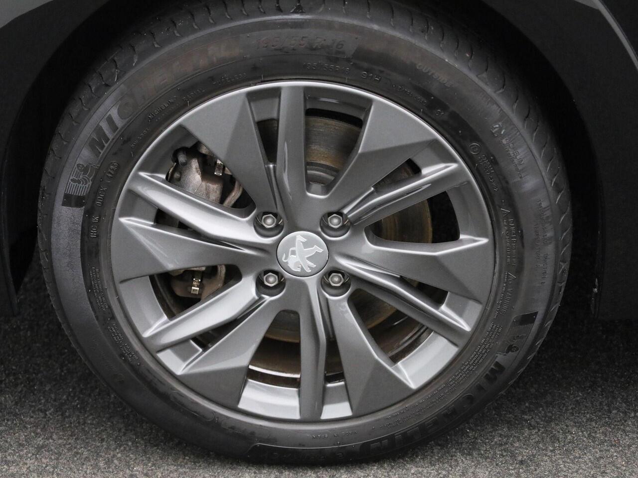 Peugeot e-208 EV Active Pack 50 kWh | Automaat | Parkeersensoren | Navigatie