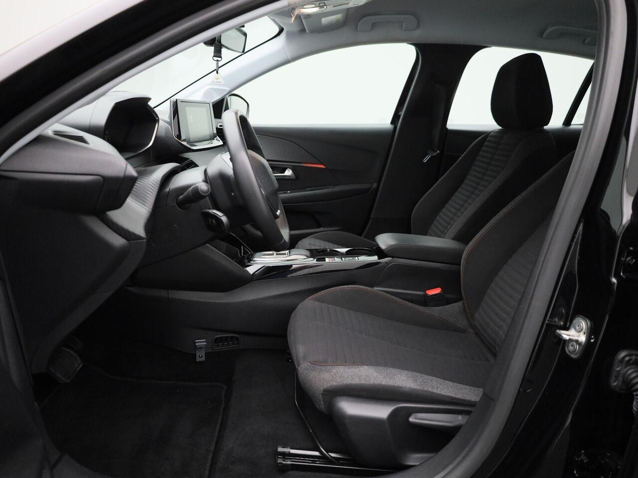 Peugeot e-208 EV Active Pack 50 kWh | Automaat | Parkeersensoren | Navigatie