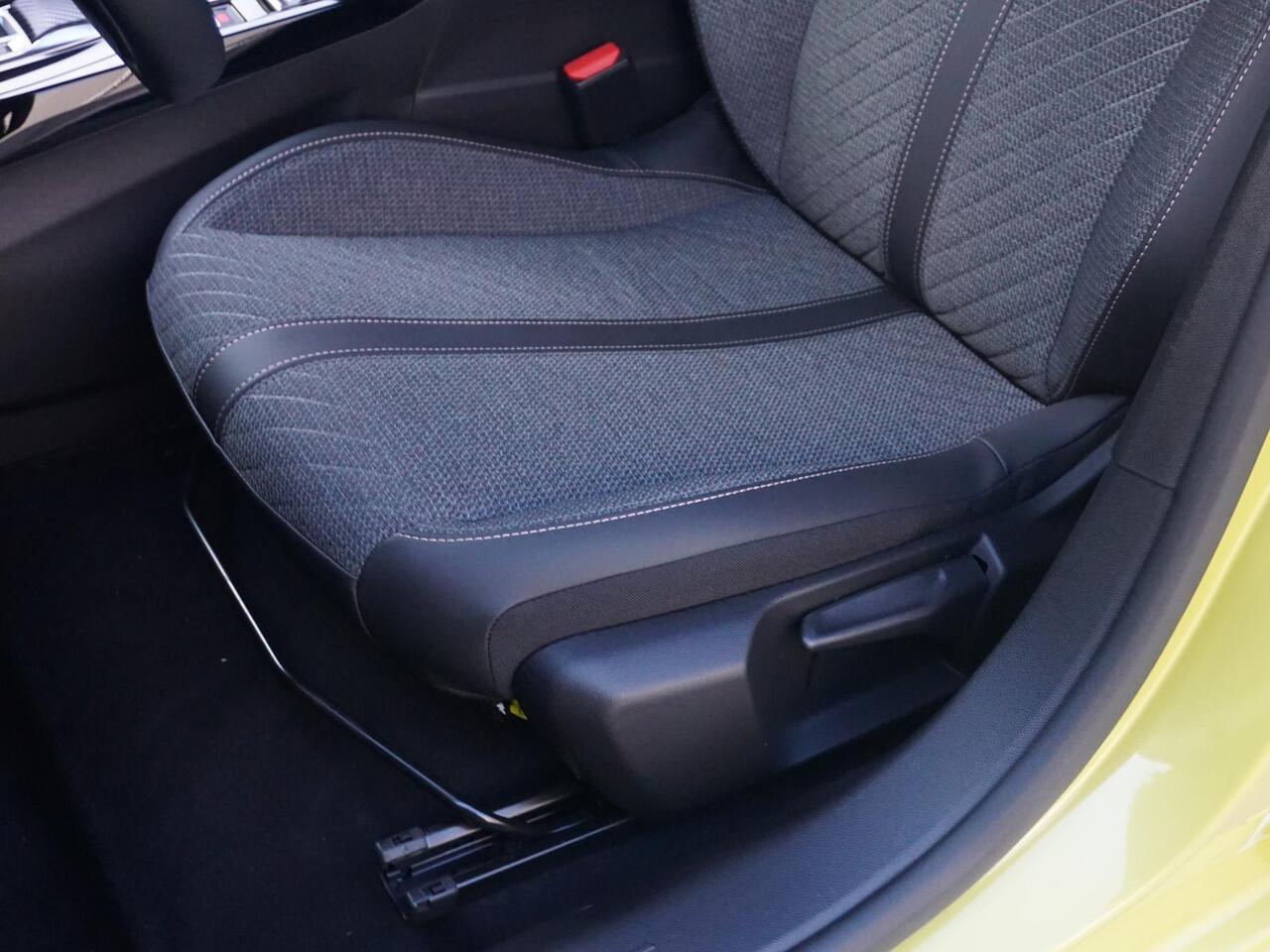 Peugeot e-208 EV Style 50 kWh