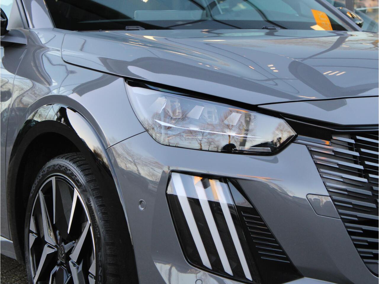 Peugeot e-208 EV GT 51 kWh | Apple Carplay / Camera / Climate