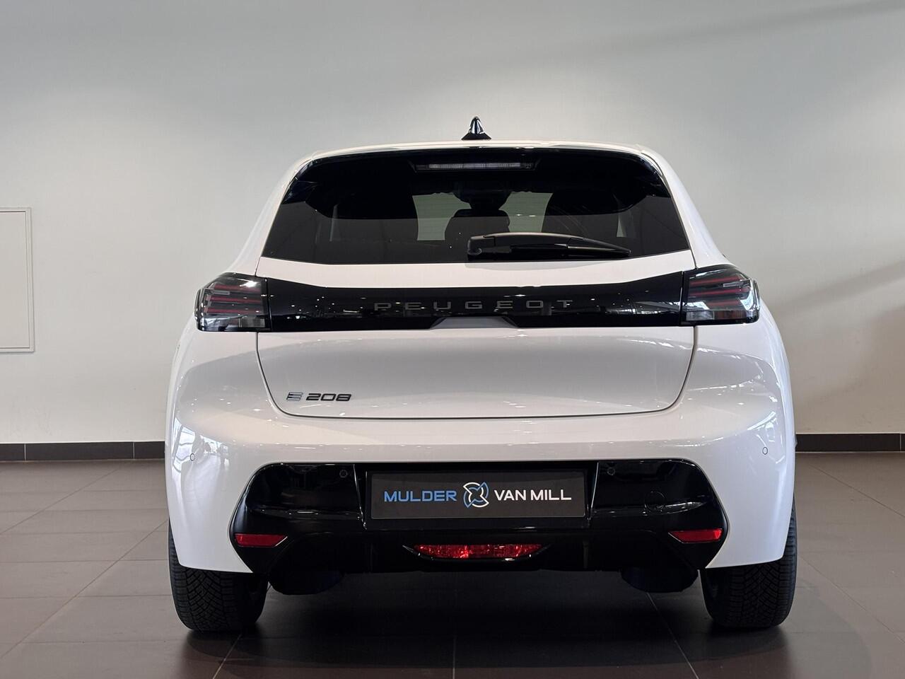 Peugeot e-208 Allure EV 3-FASEN 51kWh 156pk | APPLE CARPLAY / ANDROID AUTO | LONG RANGE | GRATIS WALLBOX | PARKEERHULP | CLIMA | ALL-SEASON BANDEN |