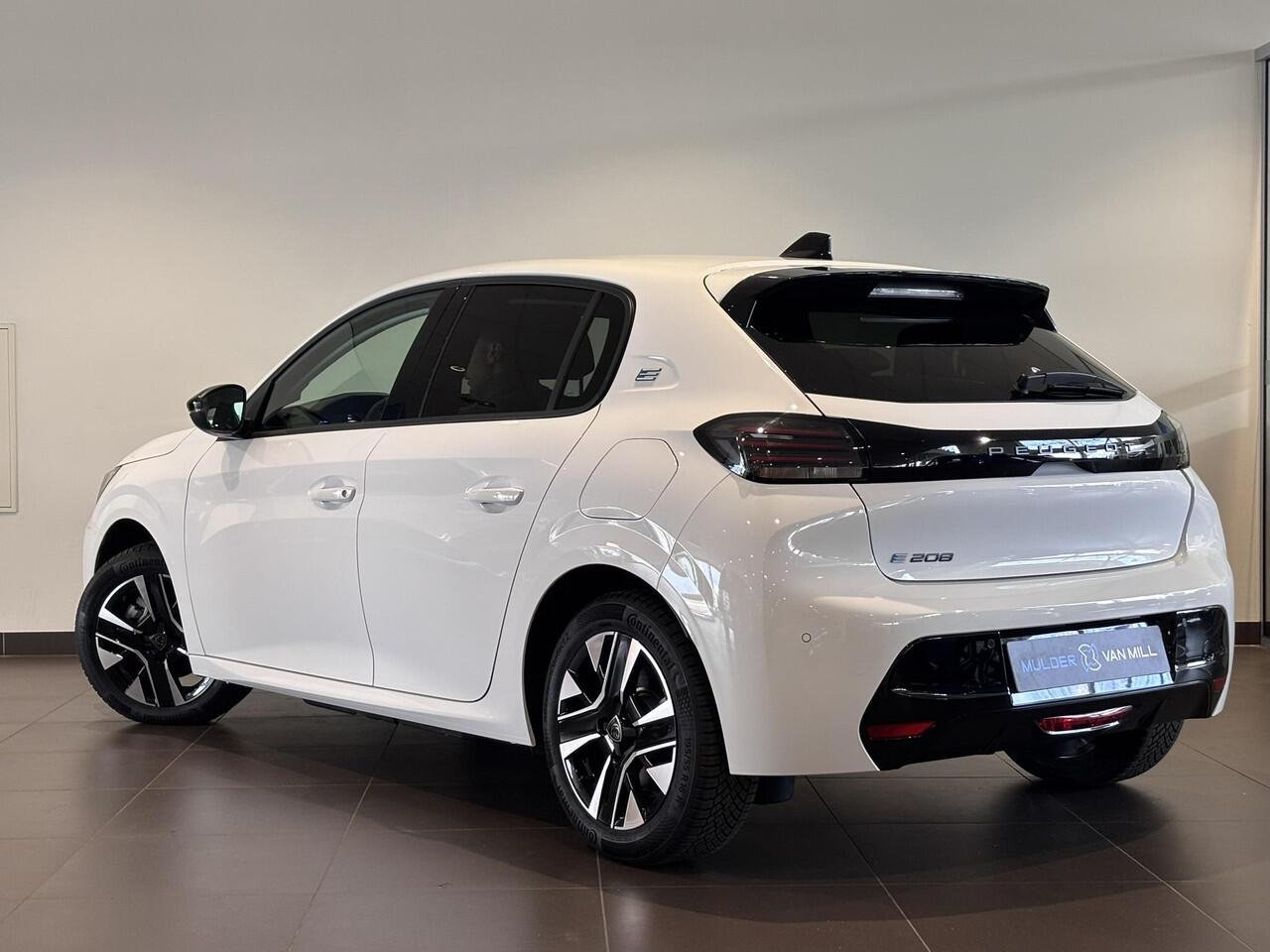 Peugeot e-208 Allure EV 3-FASEN 51kWh 156pk | APPLE CARPLAY / ANDROID AUTO | LONG RANGE | GRATIS WALLBOX | PARKEERHULP | CLIMA | ALL-SEASON BANDEN |