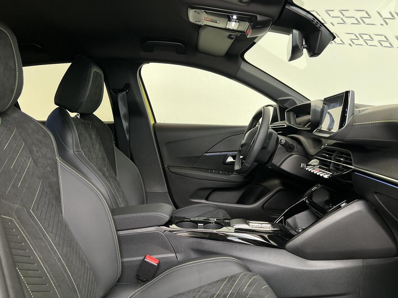 Peugeot e-208 EV GT 51 kWh | Long range | Stoelverwarming & Massage | Navigatie | Adaptieve Cruise Control |