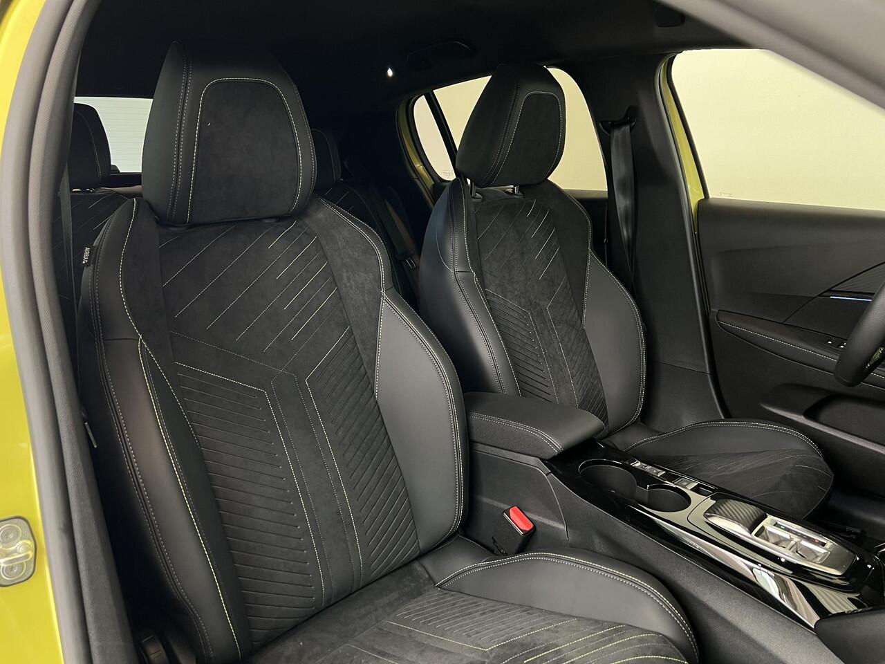 Peugeot e-208 EV GT 51 kWh | Long range | Stoelverwarming & Massage | Navigatie | Adaptieve Cruise Control |