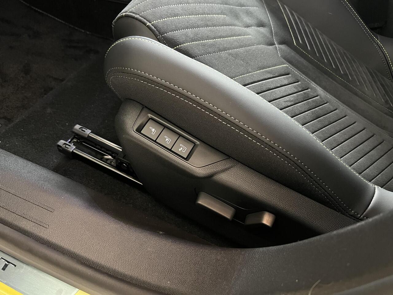 Peugeot e-208 EV GT 51 kWh | Long range | Stoelverwarming & Massage | Navigatie | Adaptieve Cruise Control |