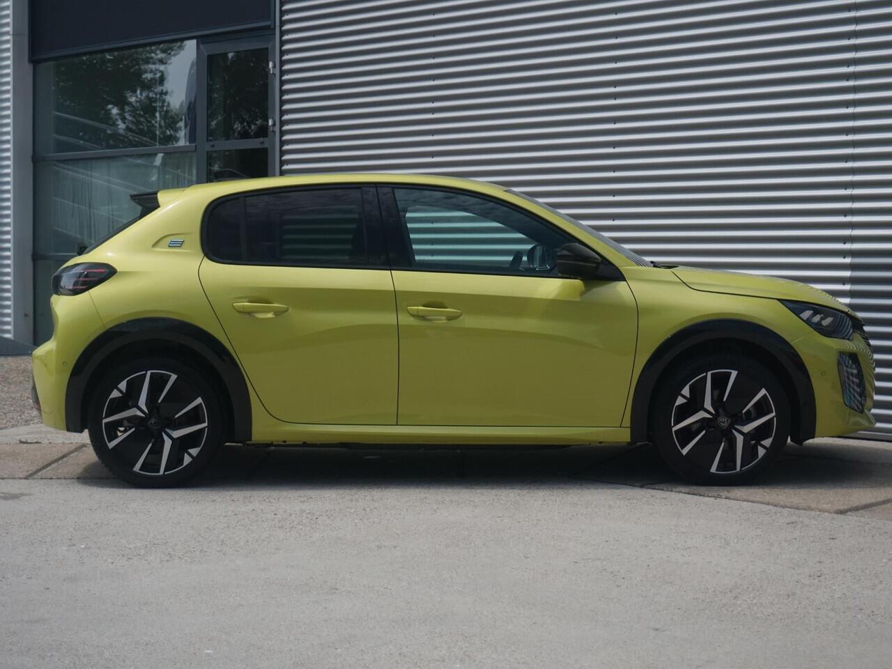 Peugeot e-208 EV GT 51 kWh | Long range | Stoelverwarming & Massage | Navigatie | Adaptieve Cruise Control |