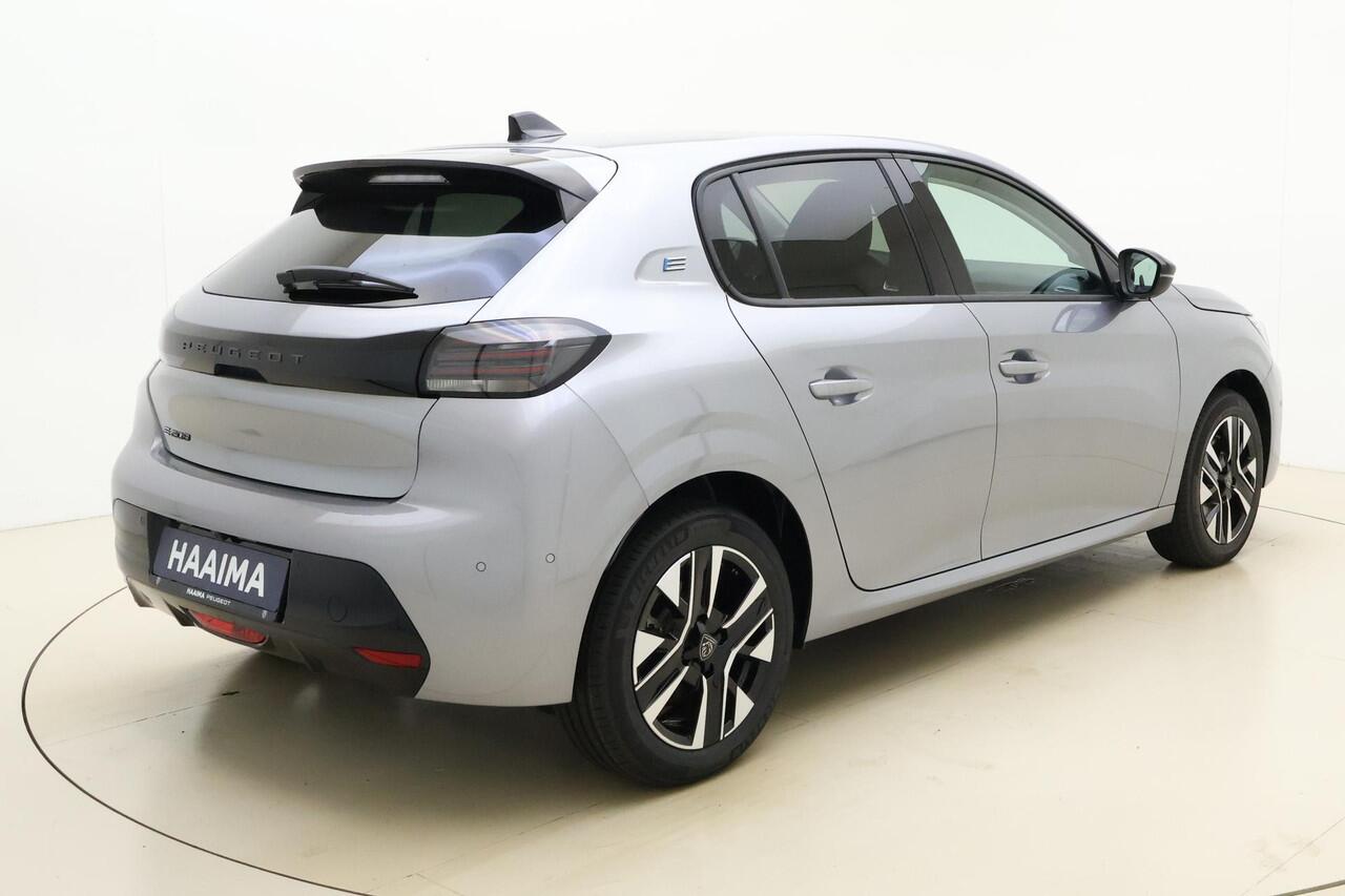 Peugeot e-208 EV Allure Avantage 51 kWh 3-Fase l V2L l 360 Camera + Parkeersensoren l Wireless Apple Carplay+ Android Auto l TomTom Navigatie l Climate Control l Adaptive Cruise Control (Stop&Go) l Lichtmetalen Velgen