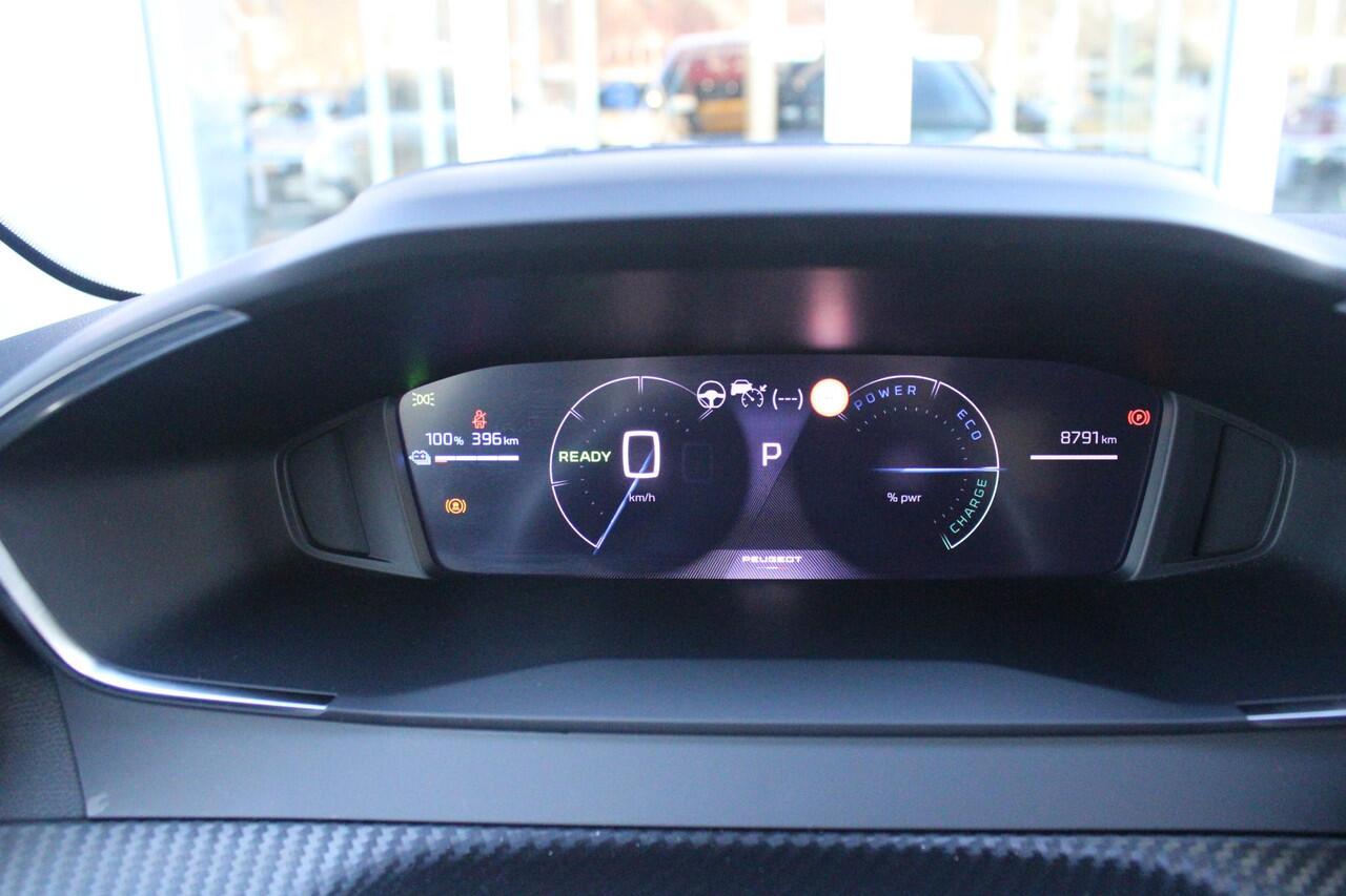 Peugeot e-208 EV ALLURE 156PK 51 kWh | WARMTEPOMP | 3-FASE! | NAVIGATIE | DRAADLOZE APPLE CARPLAY/ANDROID AUTO | DODEHOEK DETECTIE | CAMERA VOOR + ACHTER | ADAPTIVE CRUISE CONTROL | CLIMATE CONTROL |