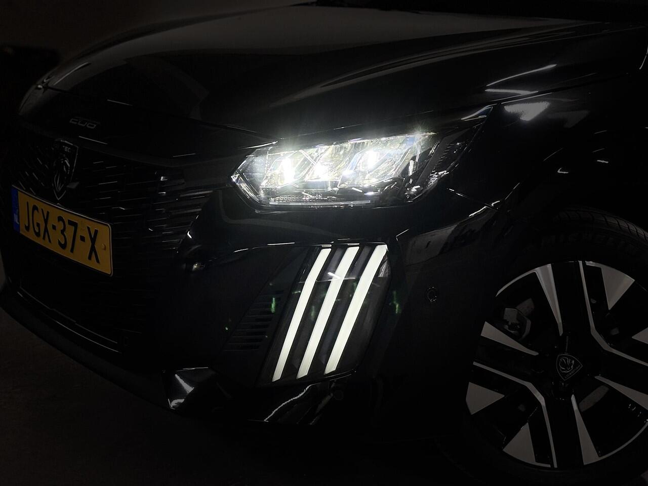 Peugeot e-208 Allure Avantage EV 51kWh 156pk AUTOMAAT | WARMTEPOMP | CAMERA | ADAPTIVE CRUISE | DODEHOEKBEW. |