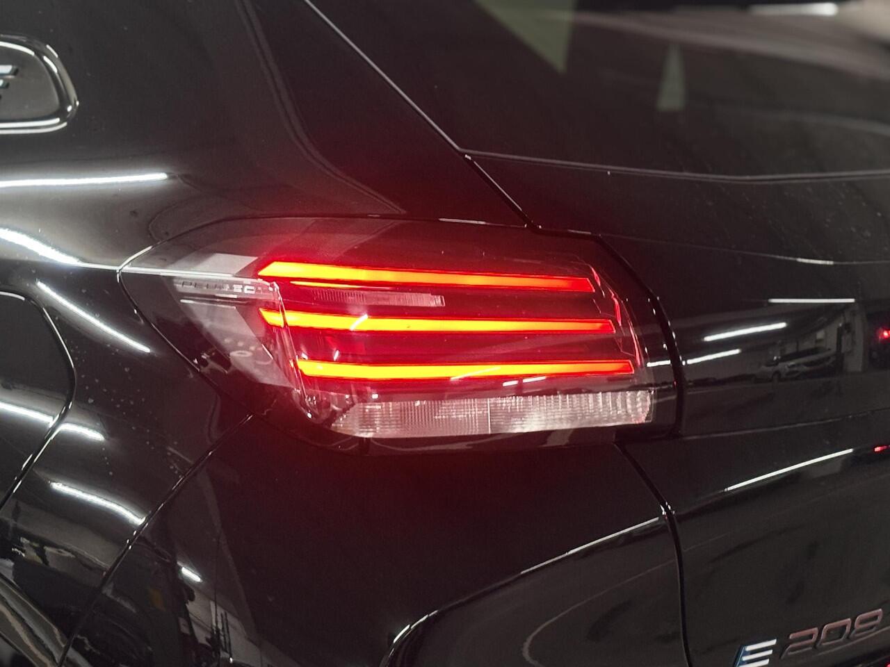 Peugeot e-208 Allure Avantage EV 51kWh 156pk AUTOMAAT | WARMTEPOMP | CAMERA | ADAPTIVE CRUISE | DODEHOEKBEW. |