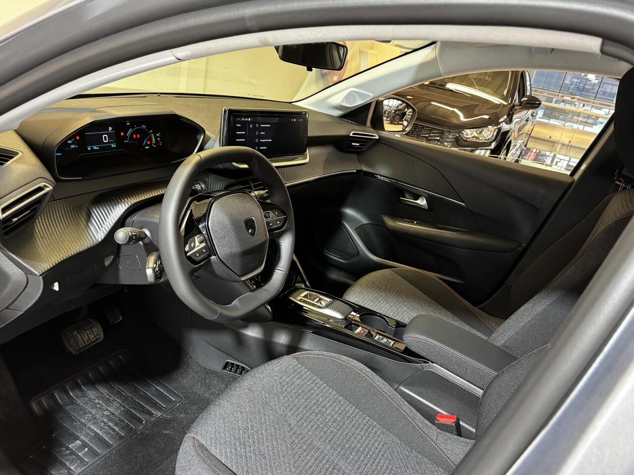 Peugeot e-208 EV Business 51kWh 156