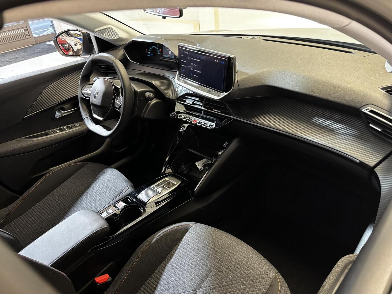 Peugeot e-208 EV Business 51kWh 156