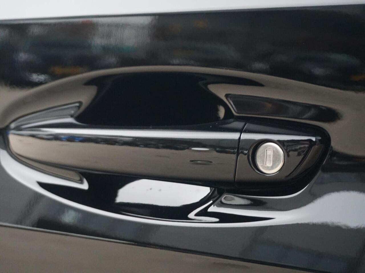 Peugeot e-208 EV GT Avantage 51 kWh 360 Camera