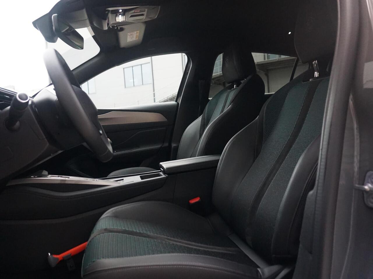 Peugeot e-308 GT First Edition EV 54 kWh