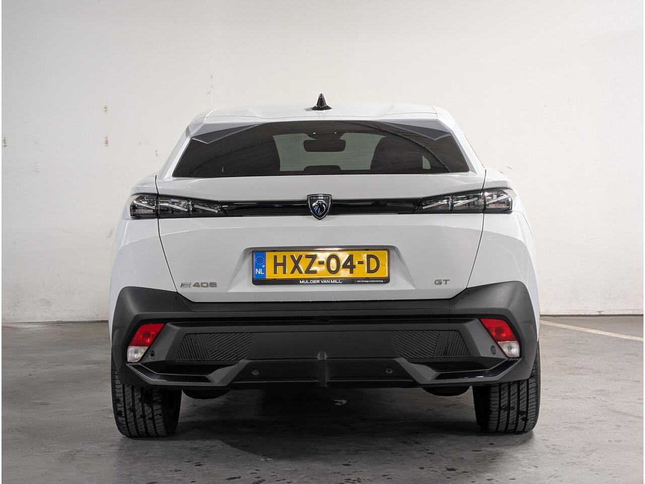 Peugeot e-408 GT Avantage 58kWh 210pk | APPLE CARPLAY / ANDROID AUTO | NAVI | CAMERA V+A | STOELVERW. + MASSAGE |