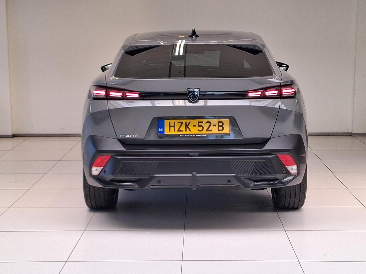 Peugeot e-408 Allure 58 kWh | Navigatie | Achteruitrijcamera | Stoel/Stuurverwarming | Keyless Entry | Apple Carplay/Android Auto |