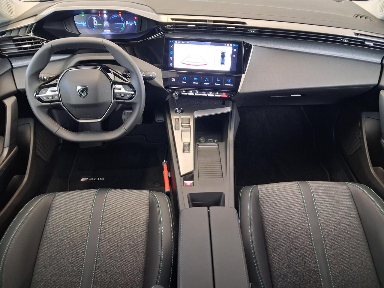 Peugeot e-408 Allure 58 kWh | Navigatie | Achteruitrijcamera | Stoel/Stuurverwarming | Keyless Entry | Apple Carplay/Android Auto |