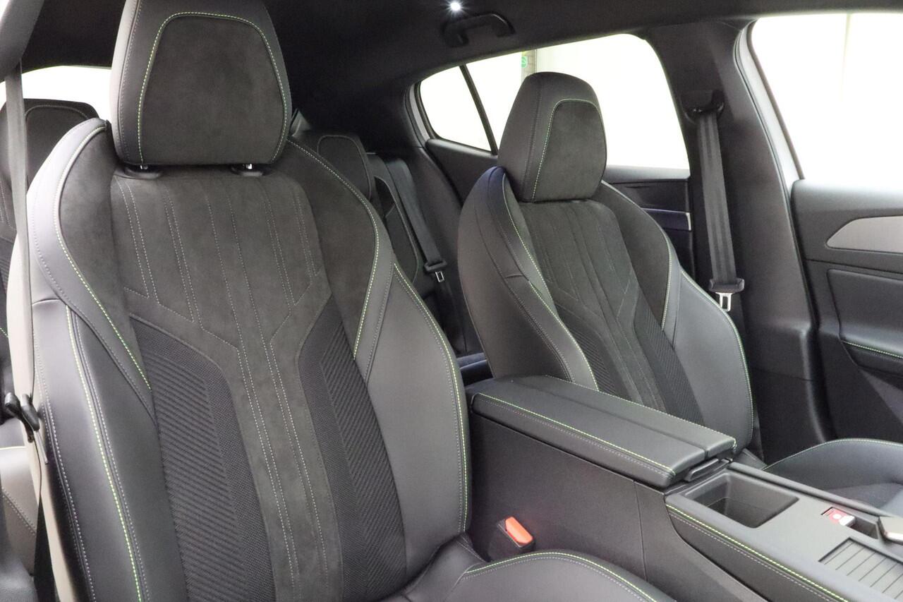 Peugeot e-408 GT Avantage 58 kWh | WLTP 453Km | Elektrische Achterklep | Adaptieve Cruise Control | Parkeer Sensoren Achter | Navigatie | DAB+ | Apple Carplay & Android Auto |