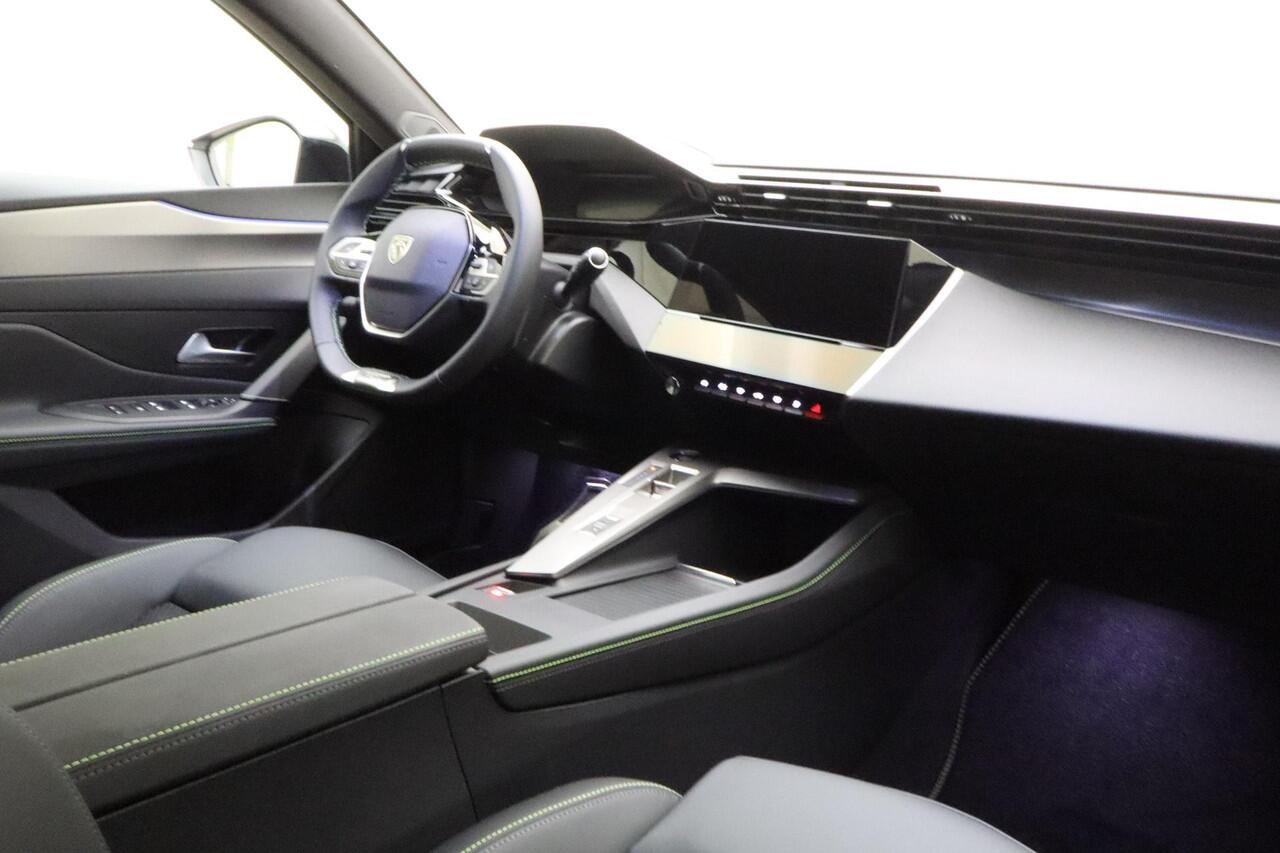 Peugeot e-408 GT Avantage 58 kWh | WLTP 453Km | Elektrische Achterklep | Adaptieve Cruise Control | Parkeer Sensoren Achter | Navigatie | DAB+ | Apple Carplay & Android Auto |