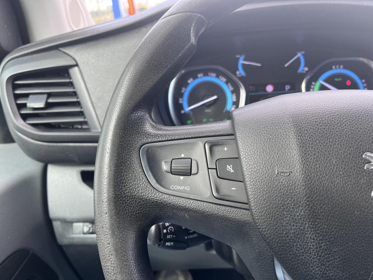 Peugeot e-Expert Standard Asphalt 75 kWh | 92,6% SoH | Cruise Control | Blind Spot Assist | Apple CarPlay |