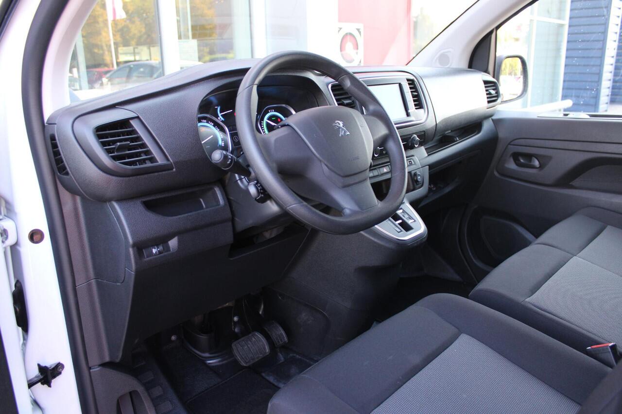 Peugeot e-Expert LONG (L3) 136PK 75 kWh 3-FASE | SCHUIFDEUREN LINKS EN RECHTS | NAVIGATIE 10" TOUCHSCREEN | ACHTERUITRIJ CAMERA | APPLE CARPLAY/ANDROID AUTO | PARKEERSENSOREN | CRUISE CONTROL | DAB+ RADIO | 3-ZITS | LAADRUIMTE PAKKET | PACK MODUWORK |