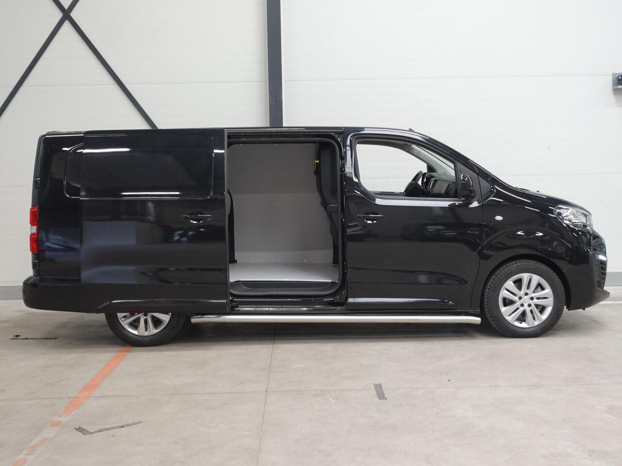 Peugeot e-Expert Long L3H1 Premium 75 kWh 3-zits Automaat Navigatie Airco Apple Carplay / Android auto Cruise control 3-zits