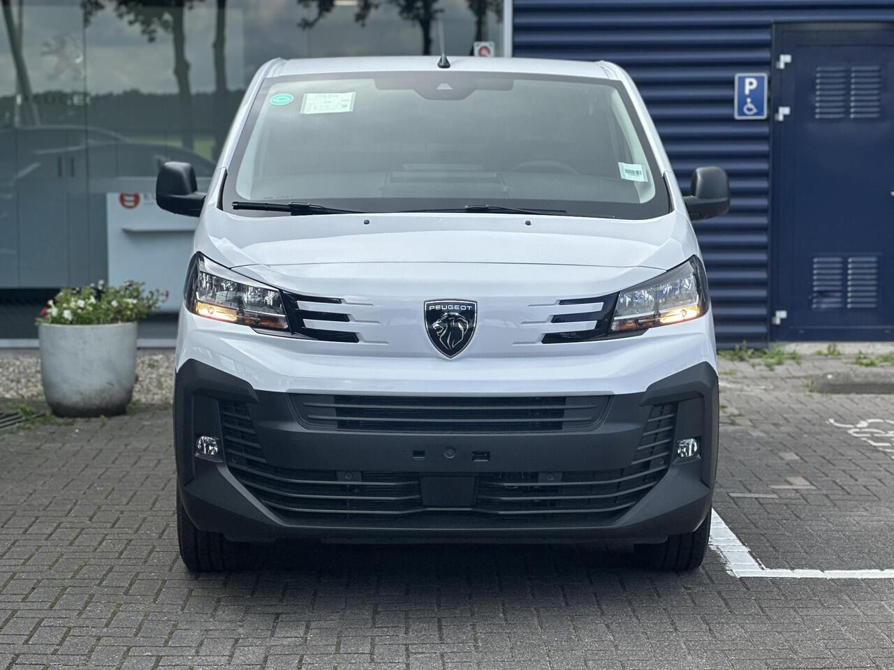 Peugeot e-Expert Long 75 kWh | Parkeercamera/-sensoren | Navigatie | Apple Carplay/Android Auto | DAB | Cruise Control | Airco | 3 Persoons |