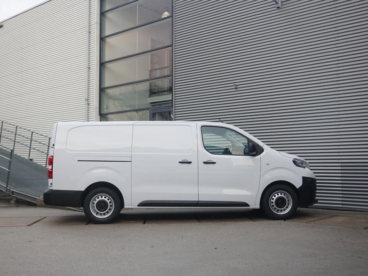 Peugeot e-Expert L3 50 kWh | camera | navi incl. Apple Carplay | verwarmde stoelen | airco | cruise control | parkeersensoren | rijklaarprijs