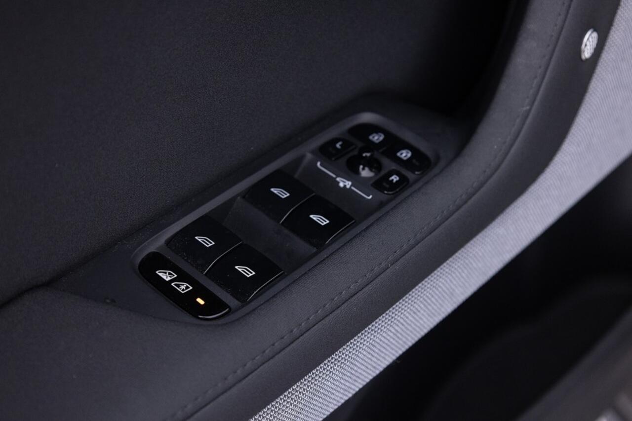 Polestar 2 Long Range Dual Motor Launch Edition 78kWh Performance Pack | PANORAMADAK | harman/kardon | SOH 97%