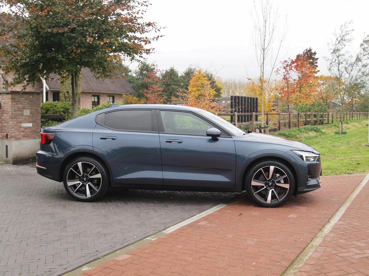 Polestar 2 Long Range Dual Motor Launch Edition 78kWh | Trekhaak | Panoramadak | Harman Kardon | Privacy glas |