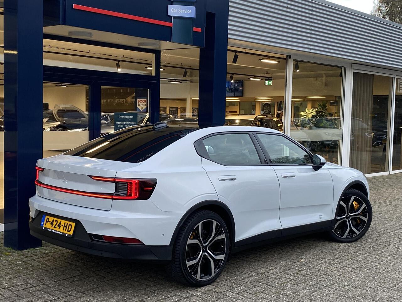 Polestar 2 Long Range Dual Motor Launch Edition 78kWh / Performance-Pack / Panodak / 408 PK / AWD / Adaptieve Cruise-Control Stop&Go / Climate-Control / Stoelverwarming V+A / Harman-Kardon Audio / Stuurverwarming / Dodehoek-Detectie / Draadloze-Telefoonlader / Rondo