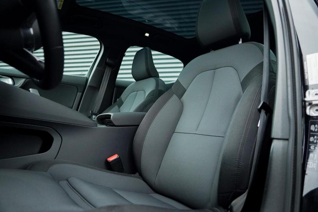 Polestar 2 Long Range Dual Motor Launch Edition 78kWh / Glasdak / BLIS / Trekhaak / Incl BTW