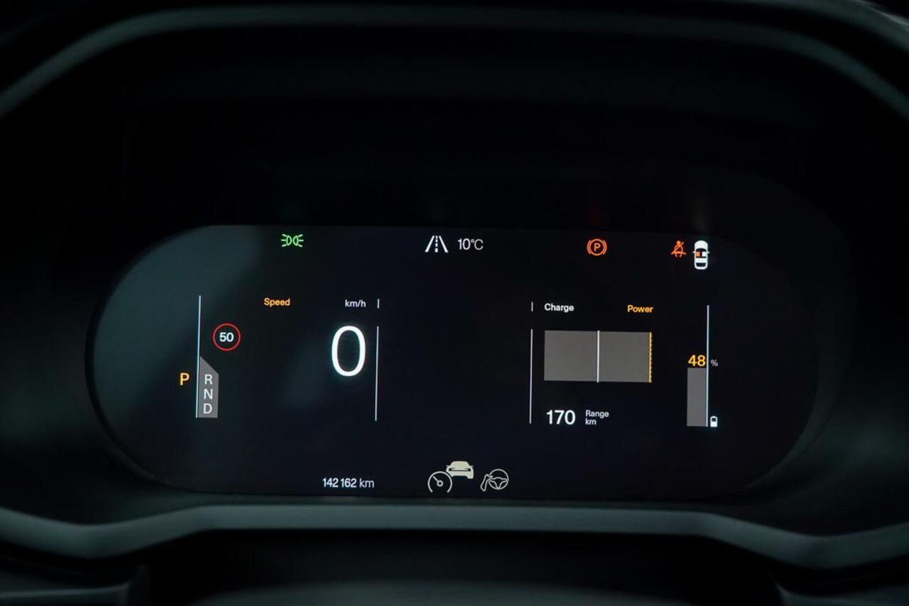 Polestar 2 Long Range Dual Motor Launch Edition 78kWh / Glasdak / BLIS / Trekhaak / Incl BTW